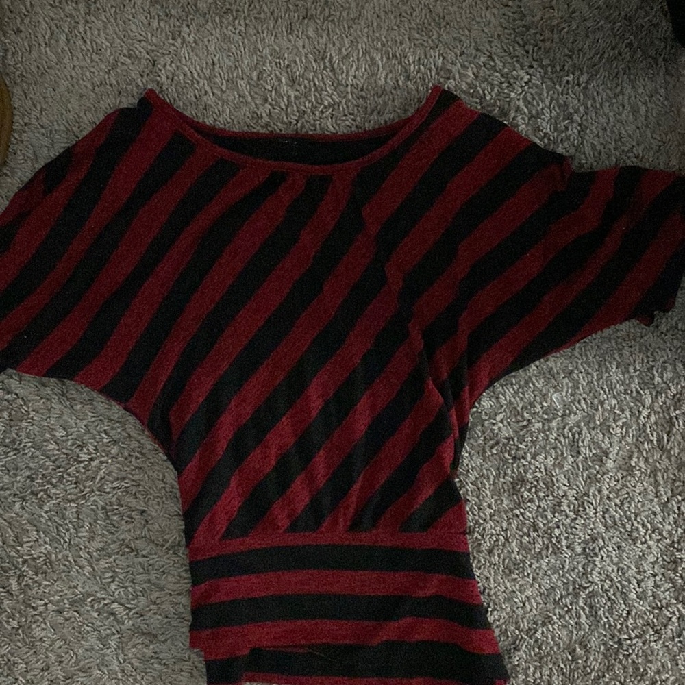 Girls top.